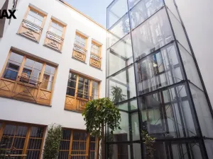 Pronájem kanceláře, Hradec Králové, Malé náměstí, 22 m2