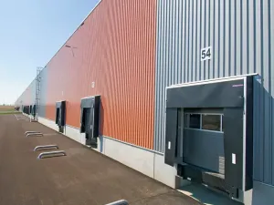 Pronájem skladu, Strančice, 23569 m2