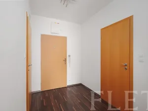 Pronájem bytu 2+kk, Praha - Vysočany, Kabešova, 53 m2