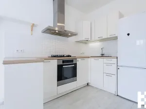 Prodej bytu 2+kk, Praha - Kyje, Pelušková, 41 m2