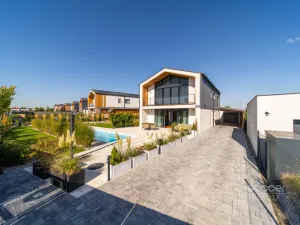 Prodej rodinného domu, Předboj, K Parku, 200 m2