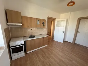 Pronájem bytu 2+1, Liberec, Raisova, 68 m2