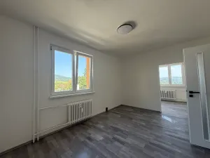 Prodej bytu 3+1, Rotava, Sídliště, 56 m2