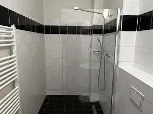 Pronájem bytu 1+kk, Praha - Smíchov, Křížová, 35 m2