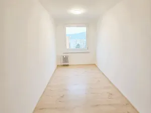 Pronájem bytu 2+kk, Ústí nad Labem, Žežická, 48 m2