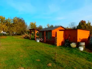 Prodej zahrady, Znojmo, 1330 m2