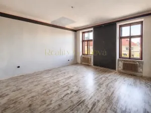 Prodej bytu 4+1, Jindřichův Hradec - Jindřichův Hradec I, Sady, 108 m2