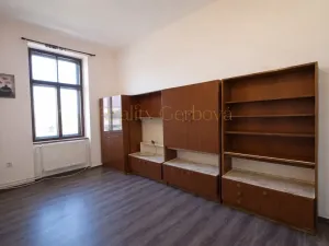 Prodej bytu 4+1, Jindřichův Hradec - Jindřichův Hradec I, Sady, 108 m2