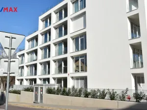 Pronájem bytu 1+kk, Znojmo, Jarošova, 33 m2