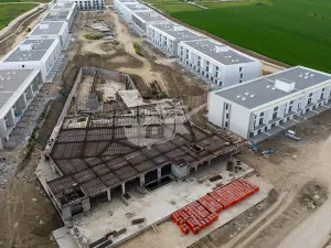 Prodej bytu 2+1, Trikomo, Kypr, 90 m2