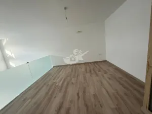 Prodej bytu 1+1, Trikomo, Kypr, 60 m2