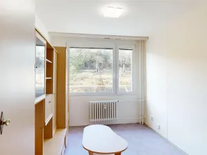 Prodej bytu 3+1, Králův Dvůr, Nad Stadionem, 76 m2