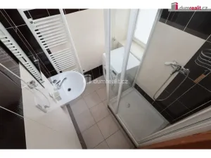 Pronájem bytu 1+1, Praha - Smíchov, Nádražní, 46 m2