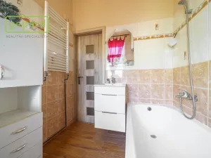 Prodej bytu 1+1, Karlovy Vary, Jabloňová, 38 m2