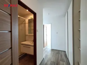 Pronájem bytu 2+kk, Praha - Písnice, Na okruhu, 50 m2