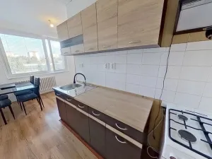 Pronájem bytu 2+1, Třebíč, M. Majerové, 65 m2