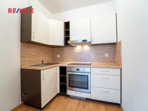Pronájem bytu 2+kk, Kolín, Roháčova, 53 m2