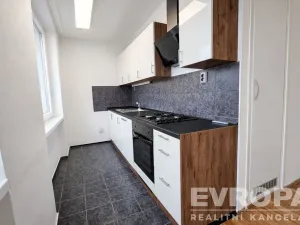 Pronájem bytu 3+1, Praha - Modřany, Hájenská, 76 m2