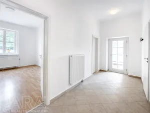 Pronájem bytu 3+1, Praha, K rukavičkárně, 85 m2