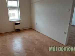 Pronájem bytu 2+kk, Praha - Košíře, Pod Kavalírkou, 43 m2