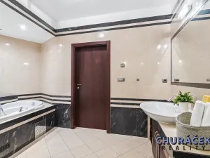 Pronájem bytu 3+kk, Praha - Kunratice, Merhoutova, 114 m2