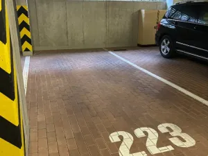 Pronájem garážového stání, Praha - Střížkov, Zakšínská, 15 m2