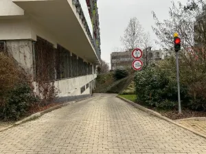 Pronájem garážového stání, Praha - Střížkov, Zakšínská, 15 m2