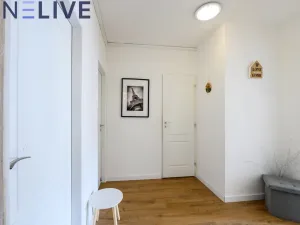 Pronájem bytu 3+kk, Praha, Flöglova, 72 m2
