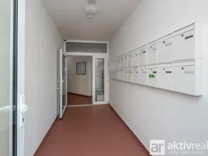 Prodej bytu 2+kk, Šestajovice, Komenského, 63 m2