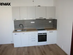 Pronájem bytu 2+kk, Písek, Vinařického, 43 m2