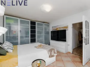 Prodej bytu 3+1, Plzeň, Chválenická, 63 m2