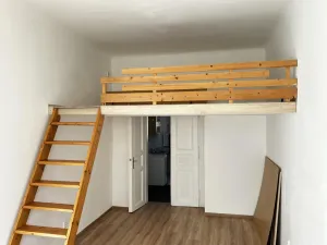 Pronájem bytu 2+kk, Praha - Nusle, Svatoslavova, 40 m2