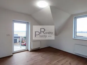 Prodej bytu 2+kk, Hevlín, 63 m2