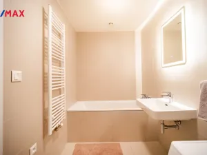 Pronájem bytu 3+kk, Praha - Vysočany, Pechmanových, 86 m2