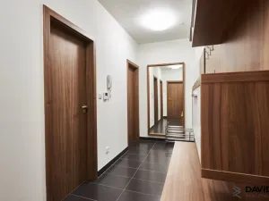 Pronájem bytu 2+kk, Brno - Líšeň, Houbalova, 69 m2