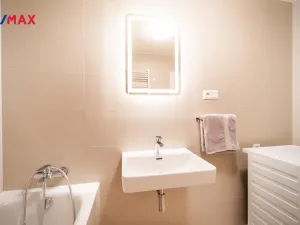 Pronájem kanceláře, Praha - Vysočany, Pechmanových, 91 m2