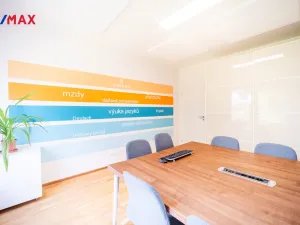 Pronájem kanceláře, Praha - Vysočany, Pechmanových, 91 m2