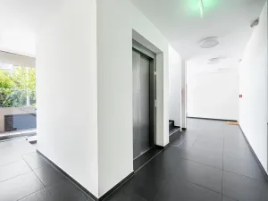 Pronájem bytu 3+kk, Praha - Smíchov, Pod Děvínem, 134 m2