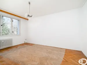 Prodej bytu 3+1, Mariánské Lázně - Úšovice, Hroznatova, 59 m2