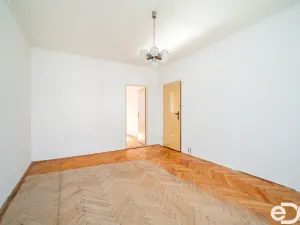 Prodej bytu 3+1, Mariánské Lázně - Úšovice, Hroznatova, 59 m2
