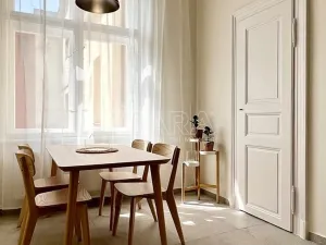 Pronájem bytu 2+1, Praha - Vinohrady, Římská, 85 m2