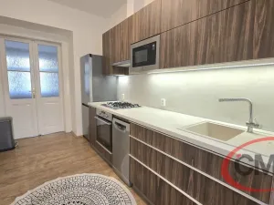 Pronájem bytu 3+1, Praha, Bělehradská, 75 m2