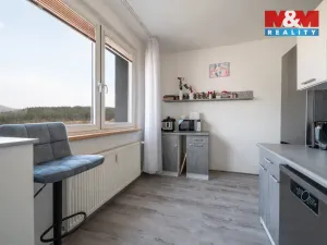 Prodej bytu 3+1, Cvikov - Cvikov II, Sídliště, 76 m2