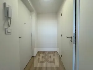 Pronájem bytu 1+kk, Brno, Jižní, 37 m2