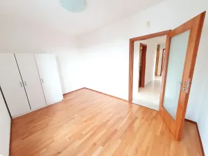 Pronájem bytu 4+1, Praha - Zličín, Sazovická, 111 m2