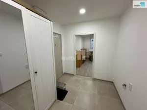 Pronájem bytu 2+kk, Česká Lípa, U Nemocnice, 42 m2