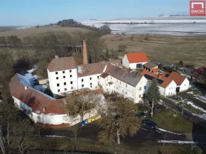 Prodej historického objektu, Královice, 2166 m2