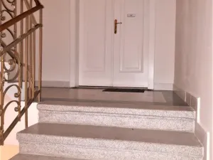 Pronájem kanceláře, Praha - Hostivař, Štěrboholská, 135 m2