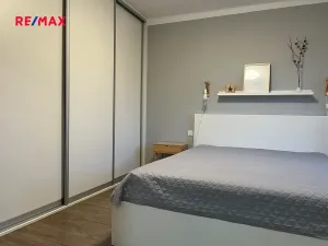 Pronájem bytu 2+kk, Kladno, U výtopny, 42 m2