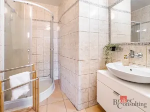 Prodej rodinného domu, Ledenice, Na Zahradách, 220 m2